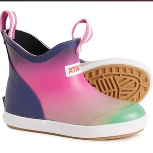 New Xtratuf Sz Y5 Kids  Boots - (Purple Pink and Green) Purple Aurora Bouy Boots